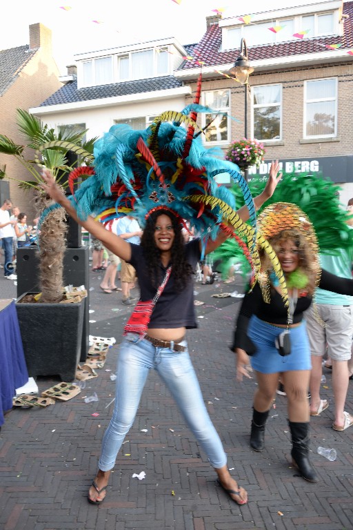 ../Images/Zomercarnaval Noordwijkerhout 355.jpg